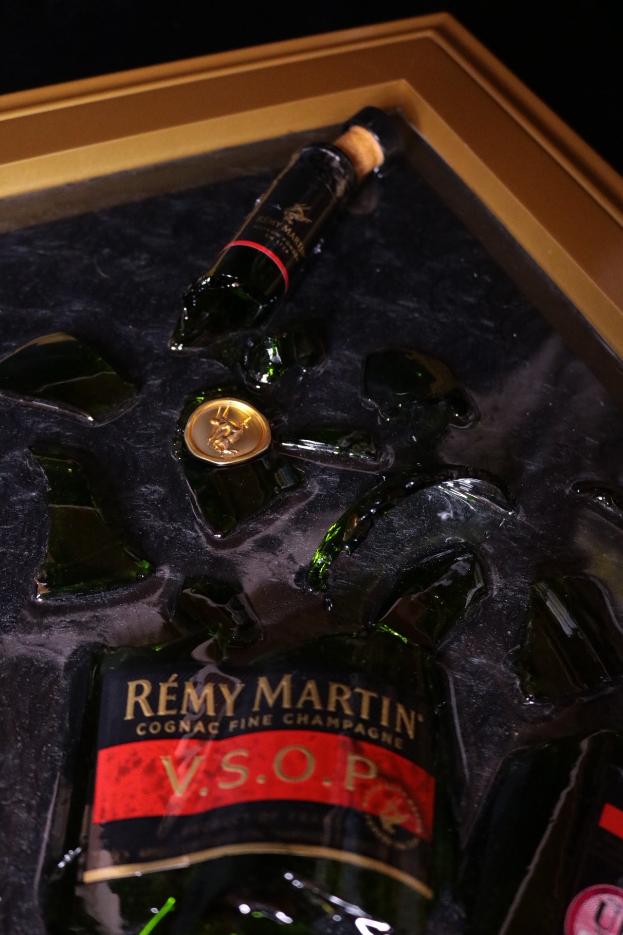 Remy Martin V.S.O.P Bottle Resin Art